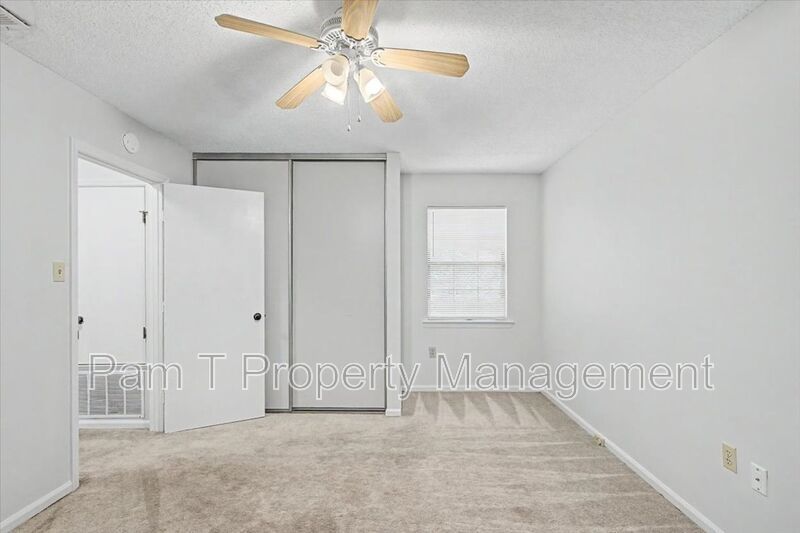Sandfly 2-Bedroom Townhome | 1.5 Baths & Washer/Dryer property image