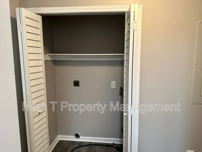 3 bedroom midtown home property image