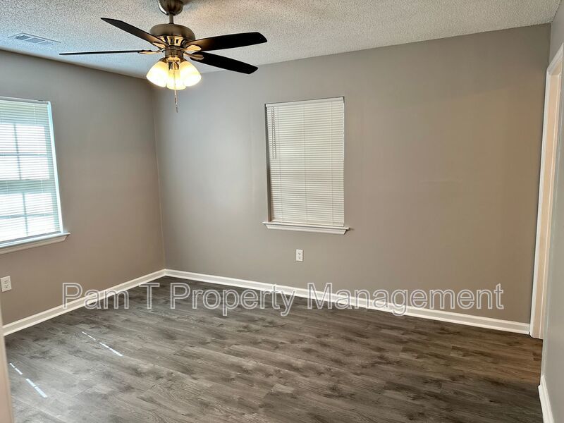 3 bedroom midtown home property image