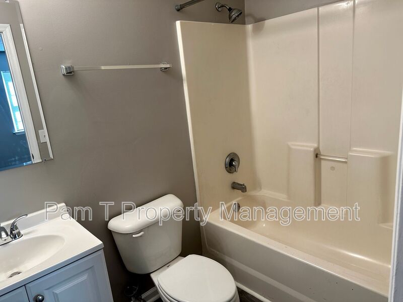 3 bedroom midtown home property image