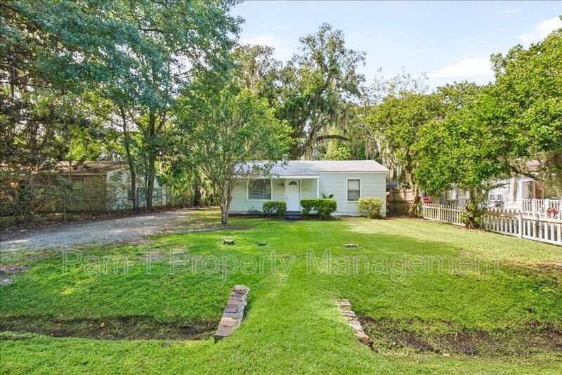 Renovated 2-Bedroom Home | Front Porch & Washer/Dryer Included property image