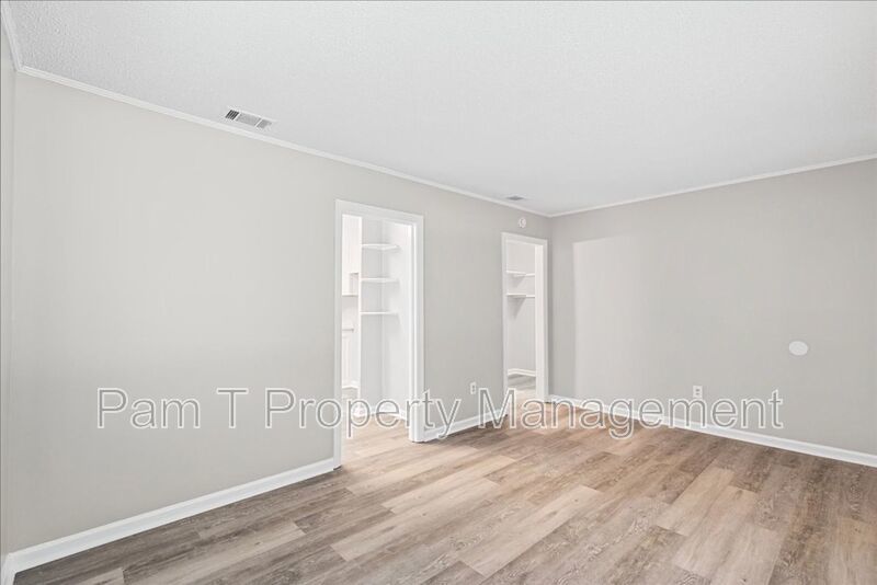 Renovated 2-Bedroom Home | Front Porch & Washer/Dryer Included property image