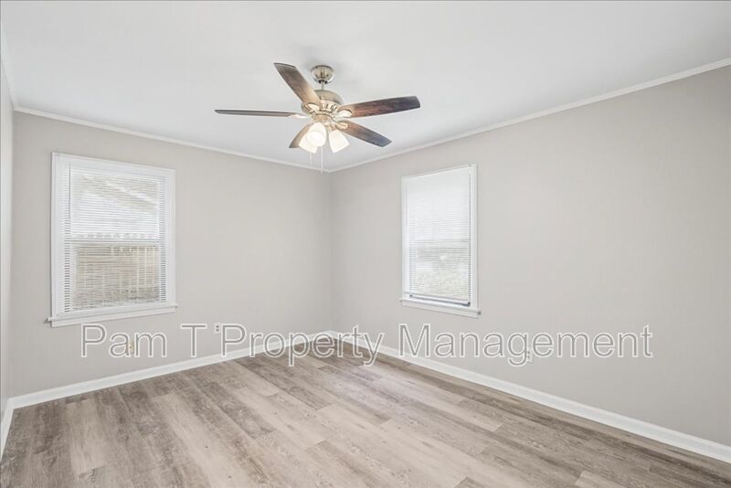Renovated 2-Bedroom Home | Front Porch & Washer/Dryer Included property image