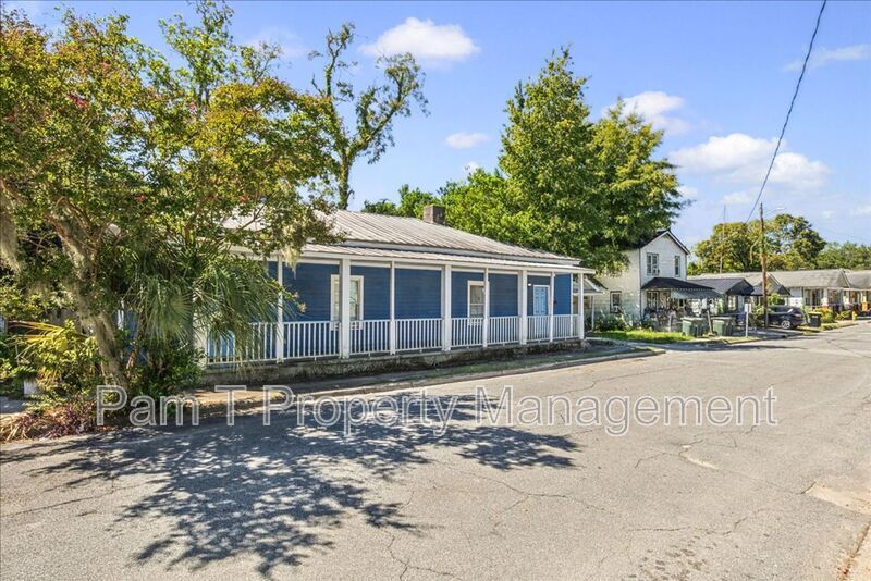 Updated 2-Bedroom on Kline Street | Washer/Dryer & Character Details property image