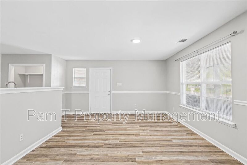 Renovated 3-Bedroom, 2-Bath Home | Fenced Yard & Storage Shed property image