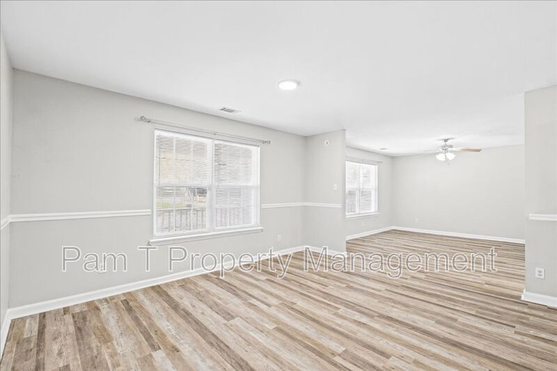 Renovated 3-Bedroom, 2-Bath Home | Fenced Yard & Storage Shed property image