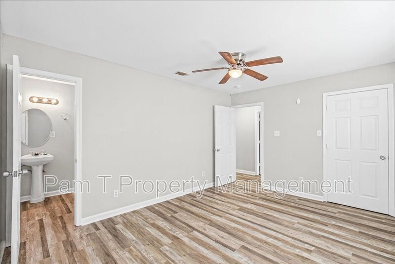 Renovated 3-Bedroom, 2-Bath Home | Fenced Yard & Storage Shed property image