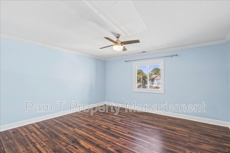 Stunning Waterfront Townhome in Gated Community – Deep-Water Views, Community Dock & Pool! property image